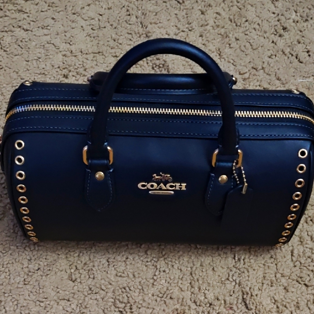 BNWT black Coach Grommet Long Rowan handbag